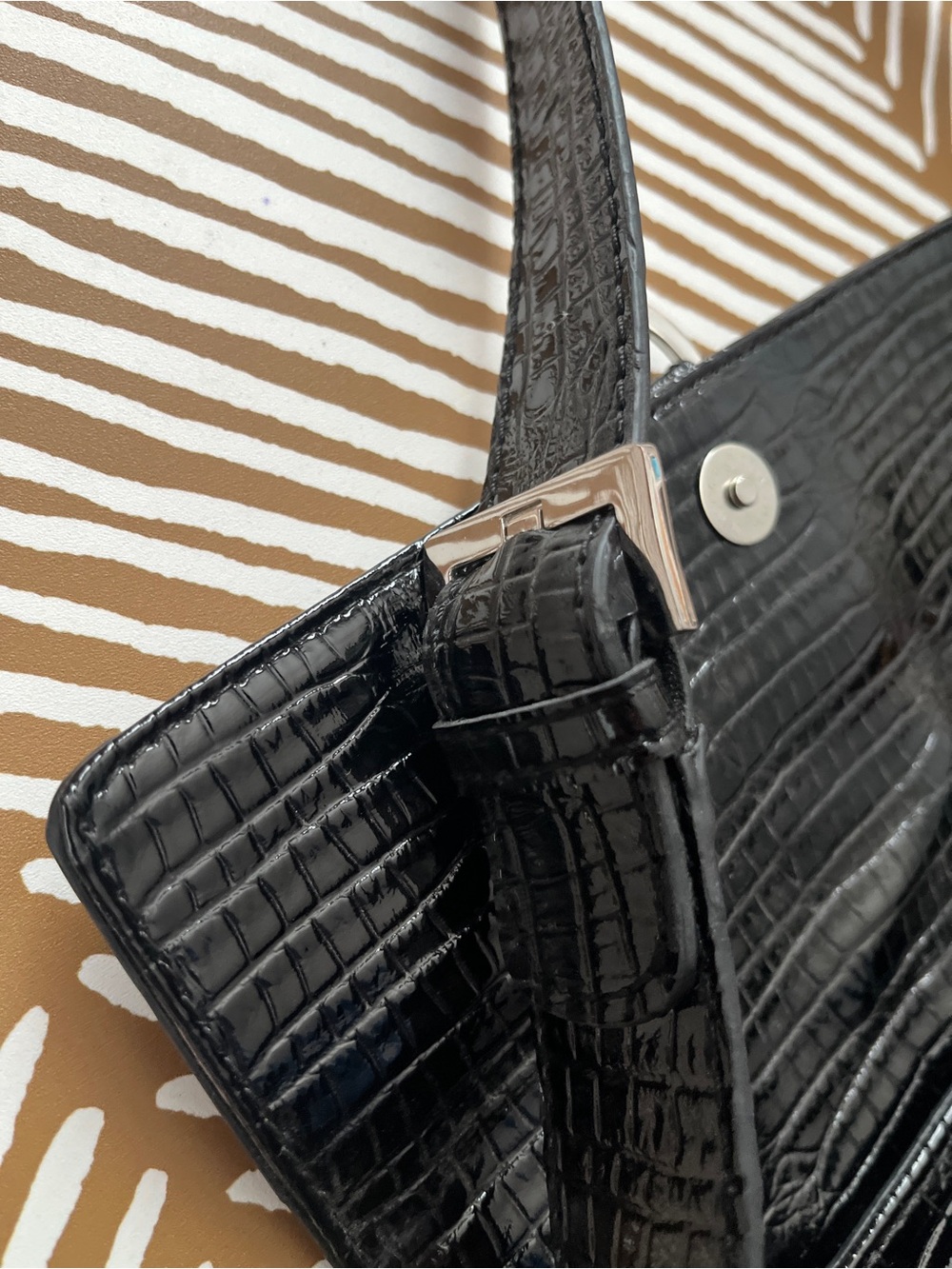 Guess Punk Belle Y2K Bag - Picture 7 of 11